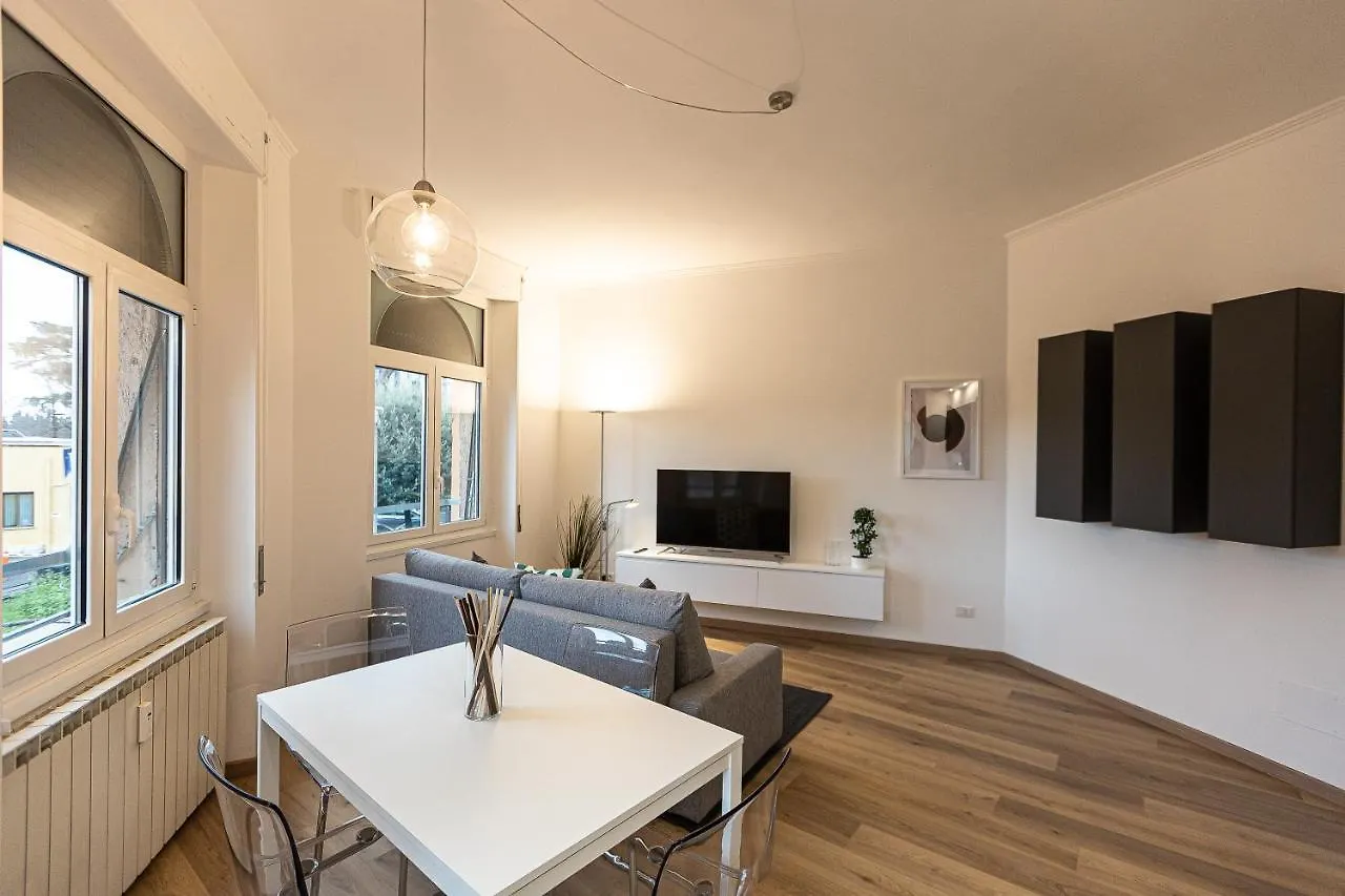 Matilde Modern Apartment-Rental In Roma Appartamento